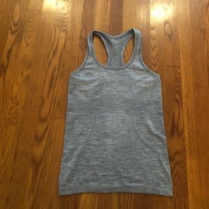 Lulu lemon tank